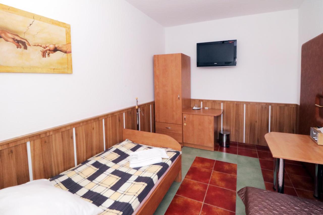 Penzion Hurka Hotel Dolni Libchavy Exterior photo